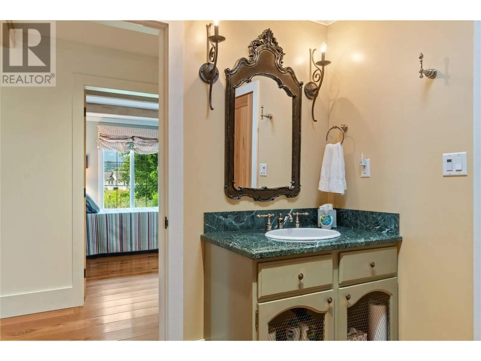 420 Hudson Street NW Unit# 12