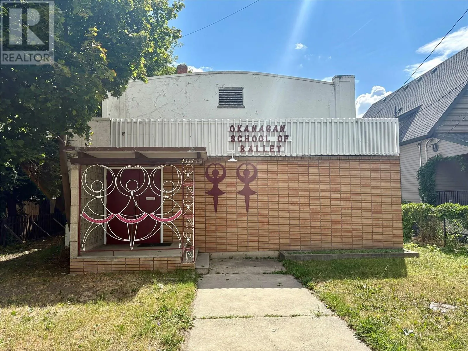 4111 27 Street