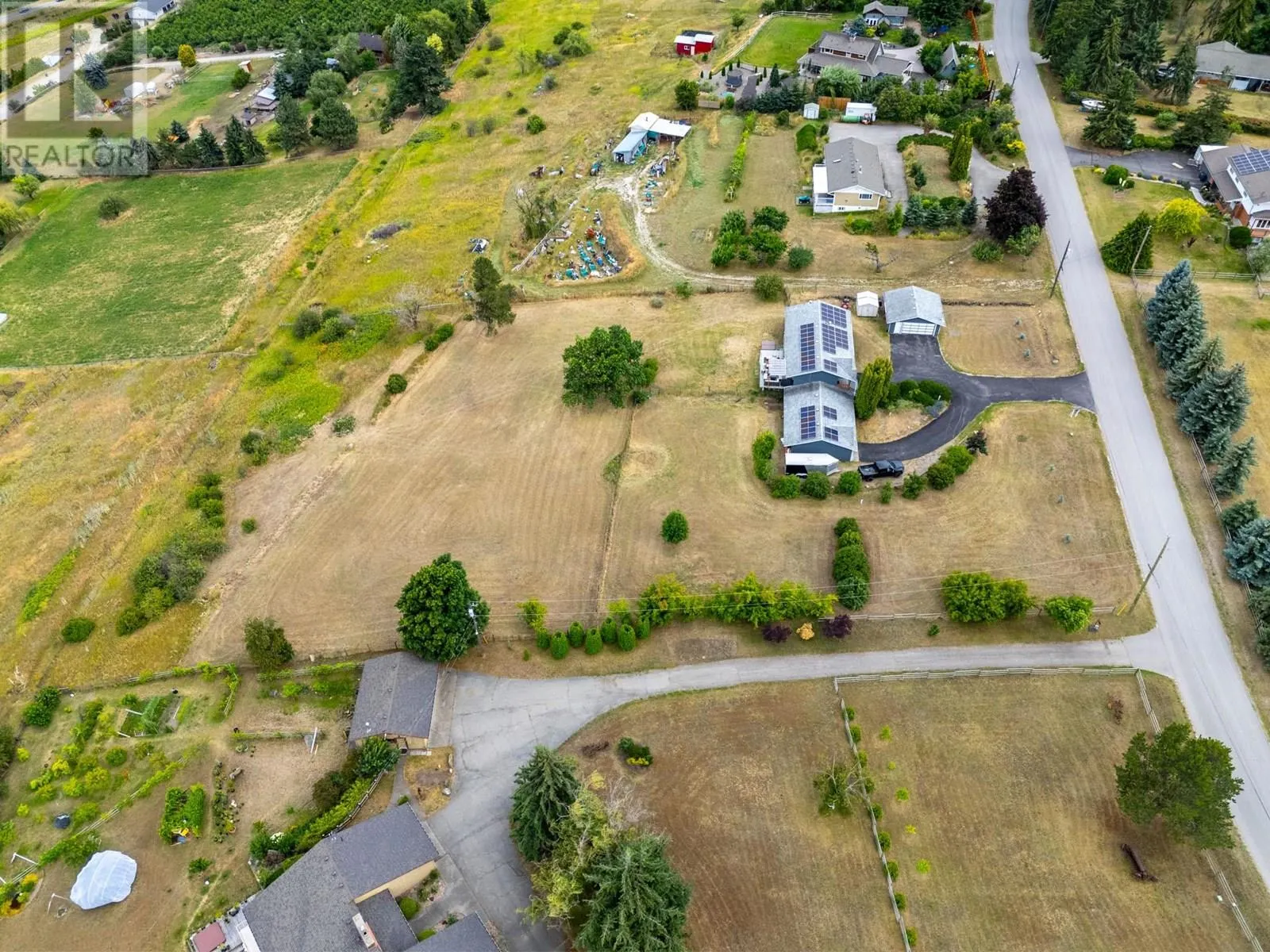 136 Stepping Stones Crescent