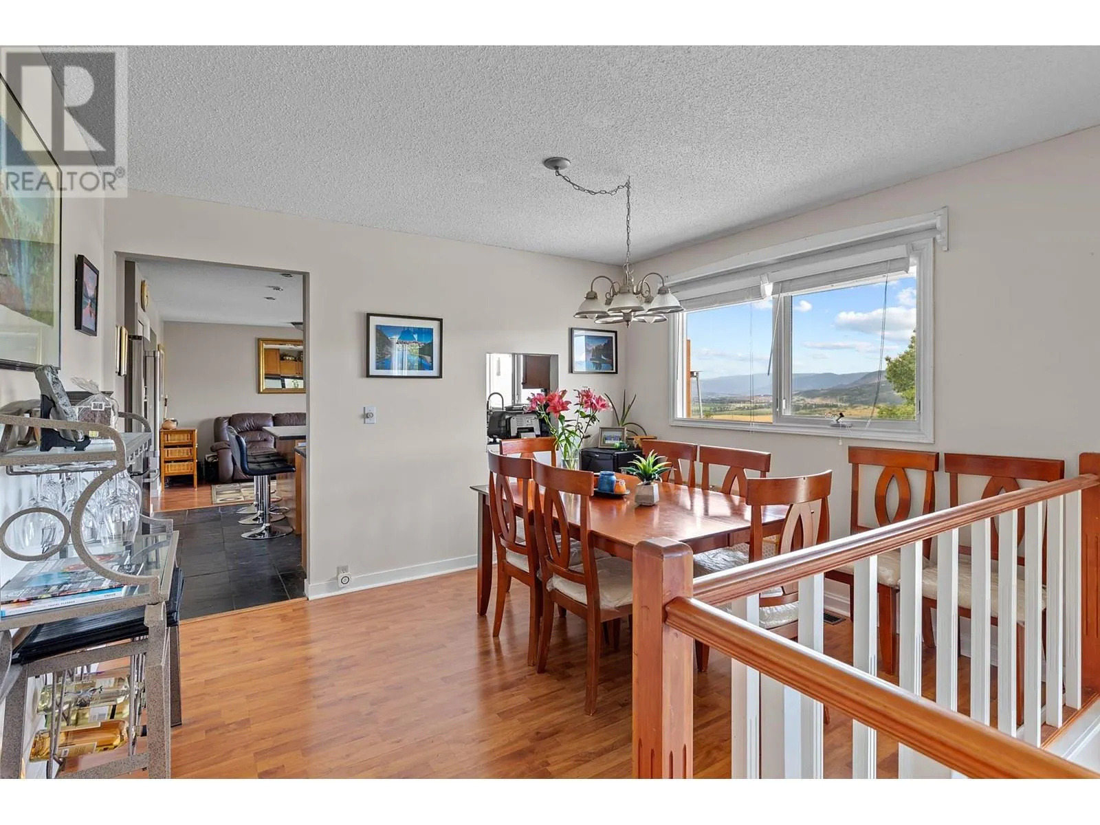 136 Stepping Stones Crescent