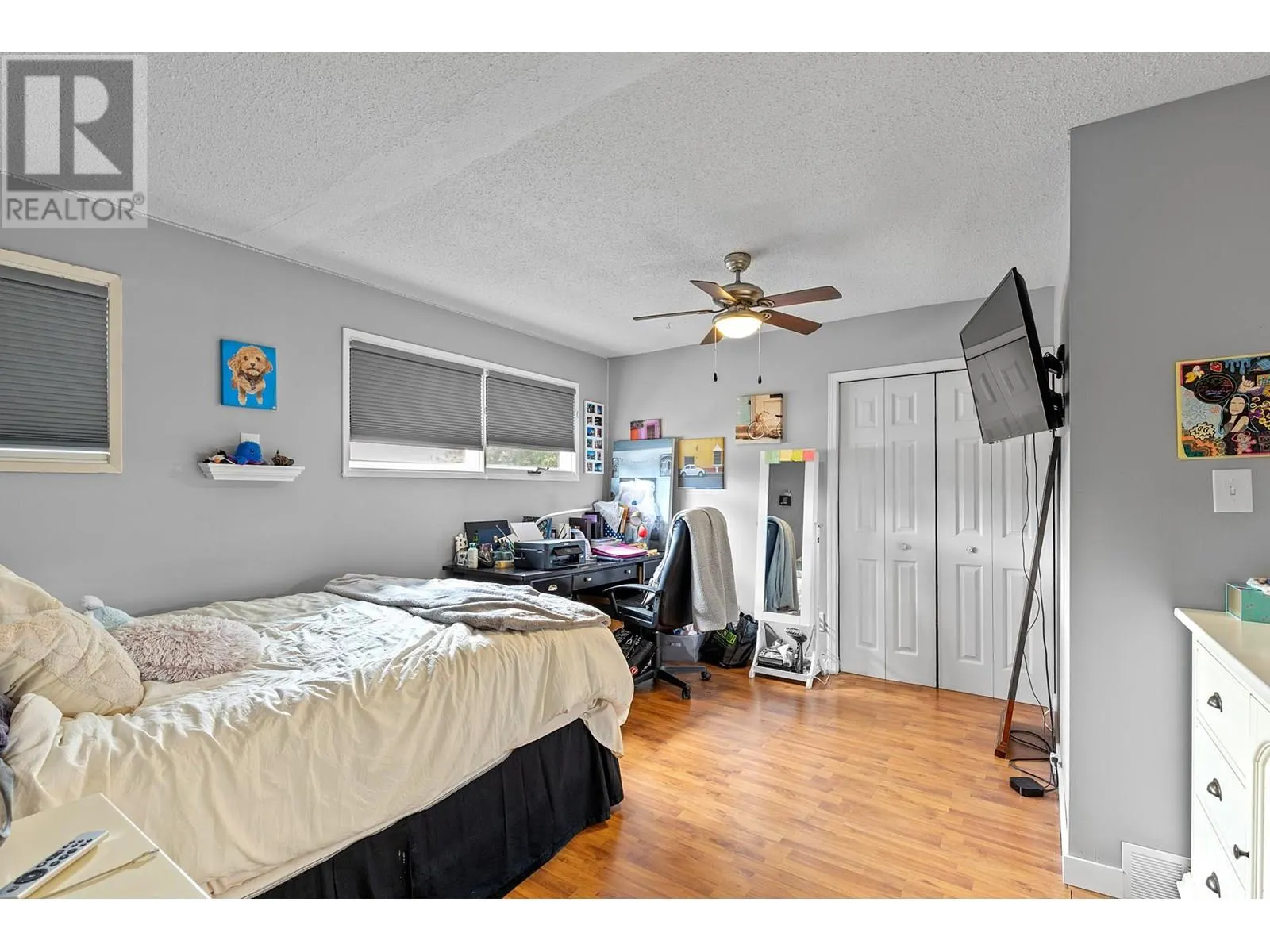 136 Stepping Stones Crescent