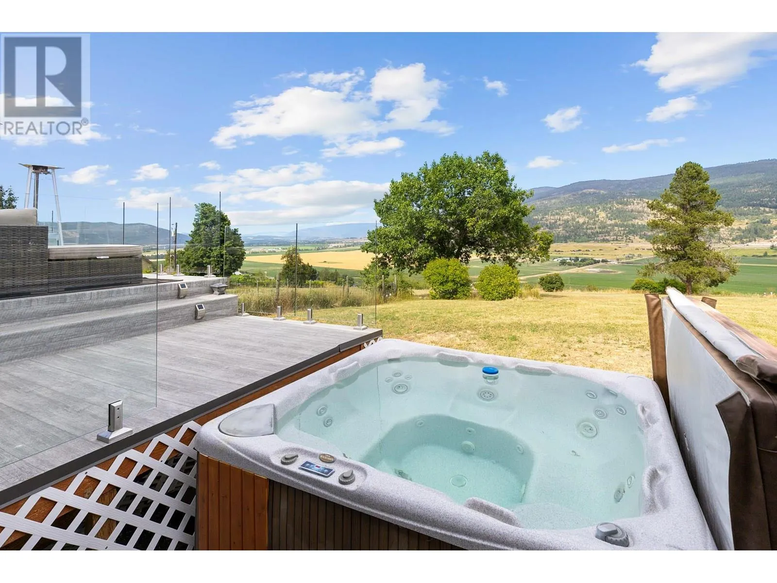 136 Stepping Stones Crescent