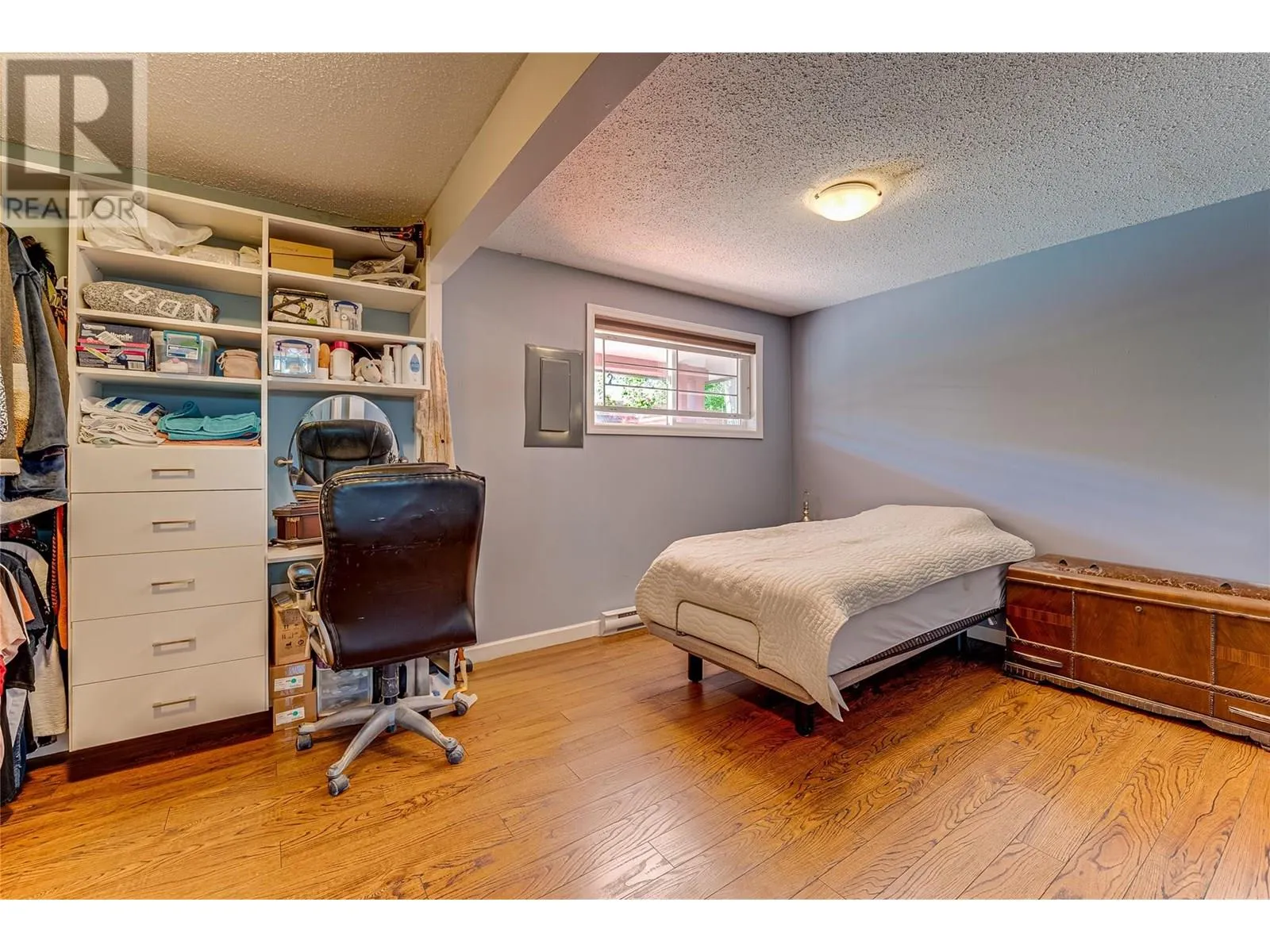 6049 Old Kamloops Road
