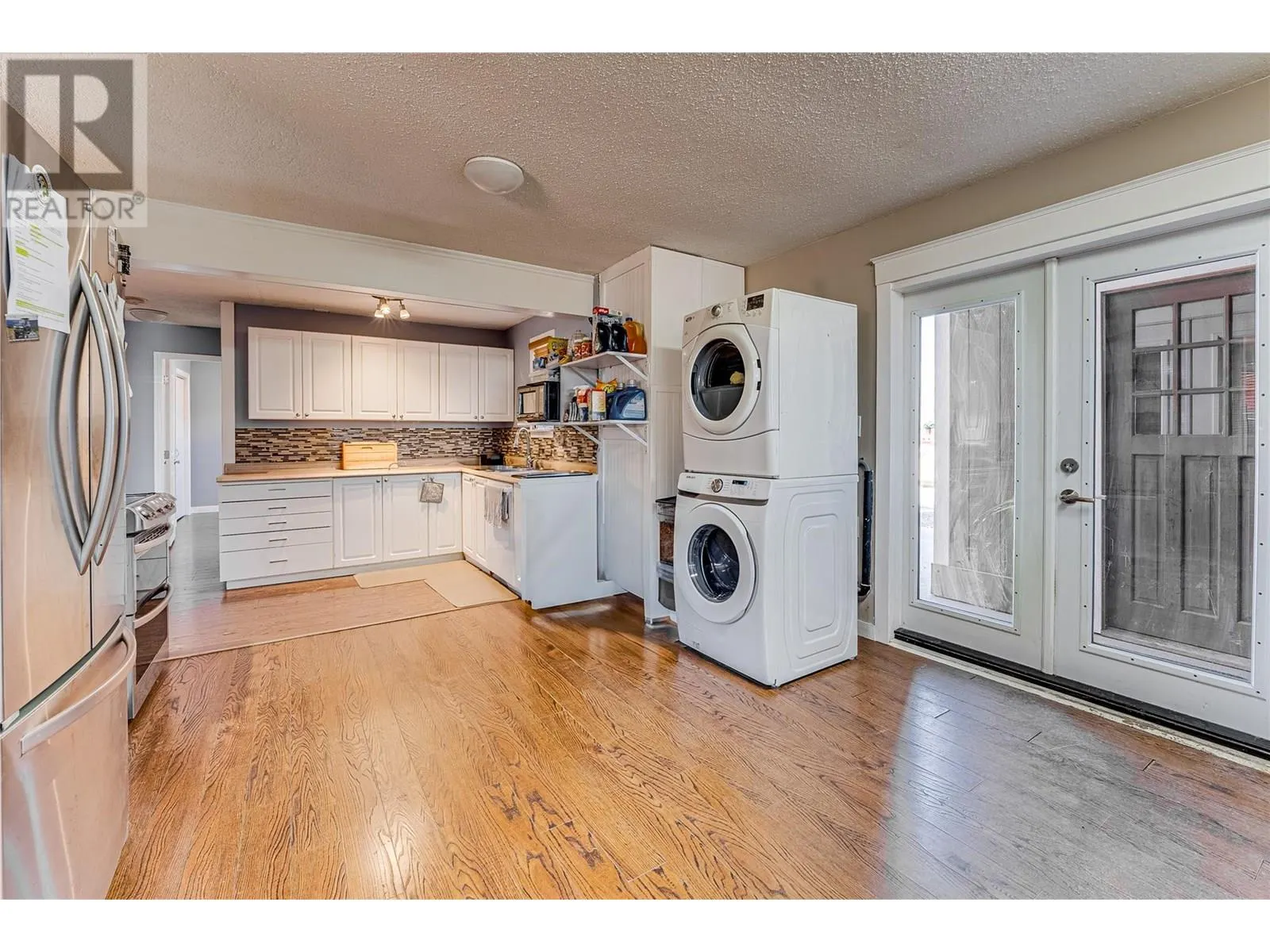 6049 Old Kamloops Road