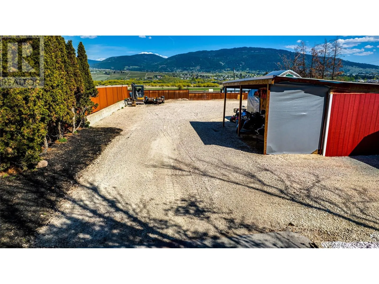 6049 Old Kamloops Road