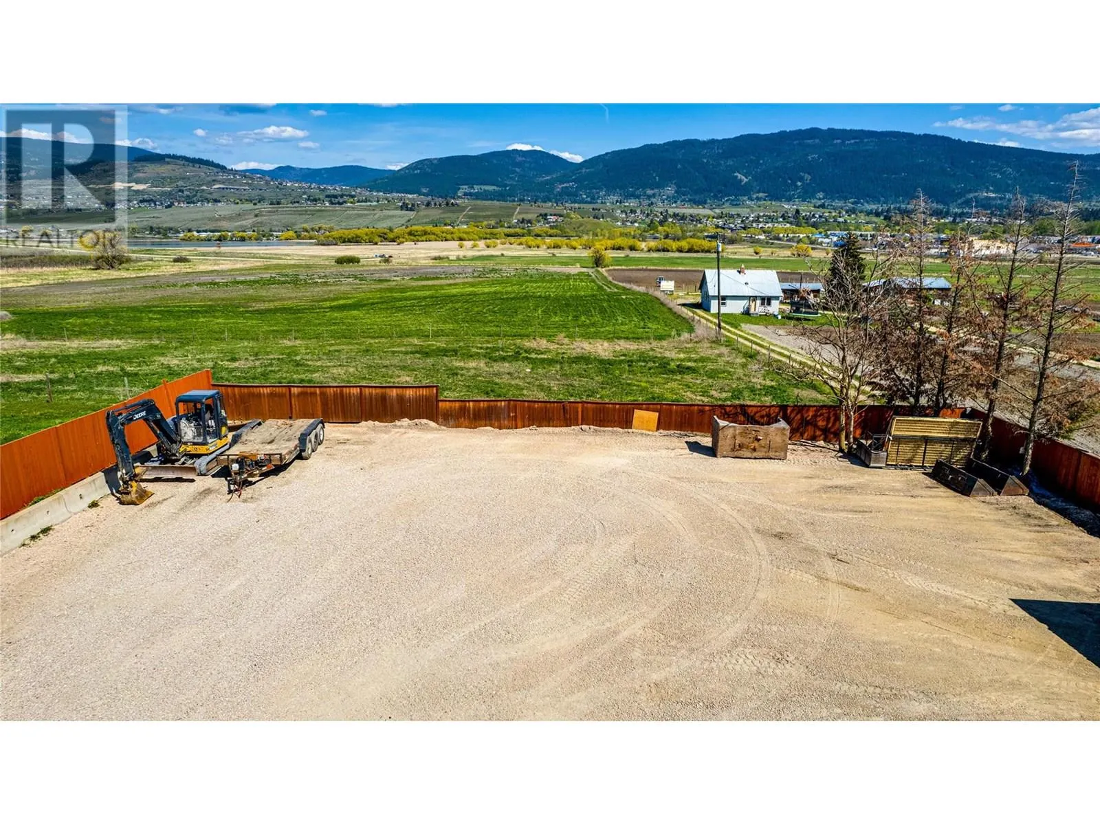 6049 Old Kamloops Road