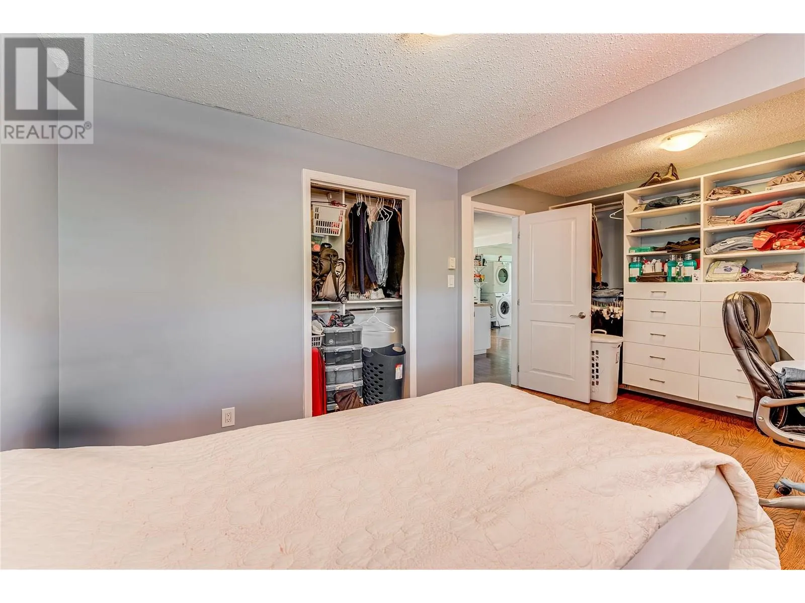 6049 Old Kamloops Road