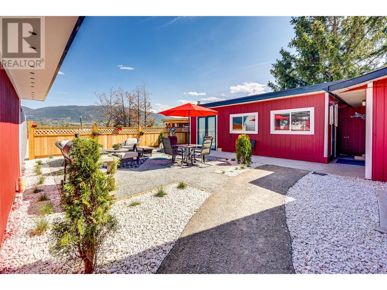 6049 Old Kamloops Road