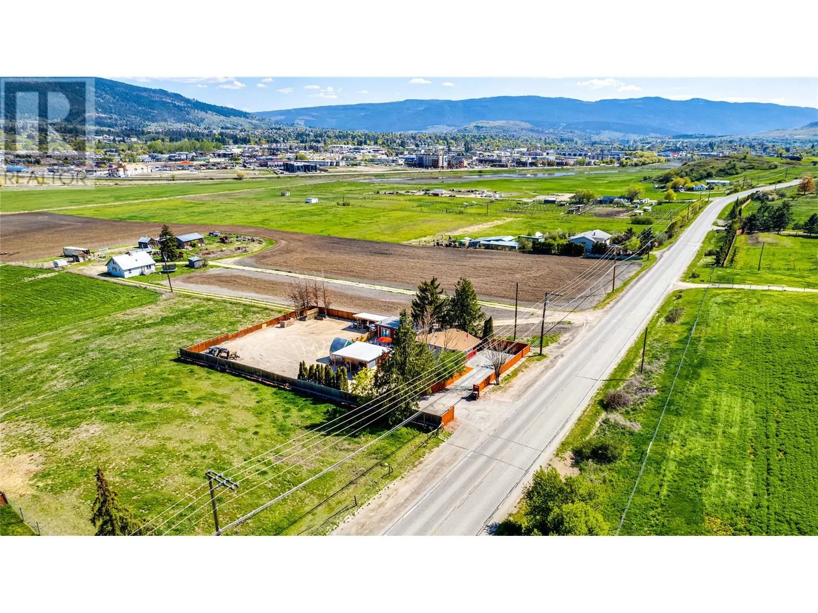 6049 Old Kamloops Road