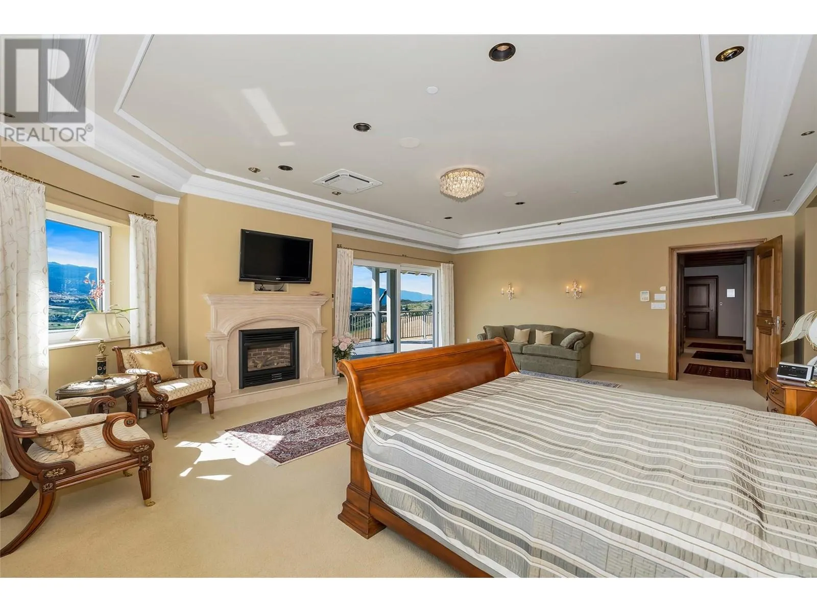 202 Stepping Stones Crescent