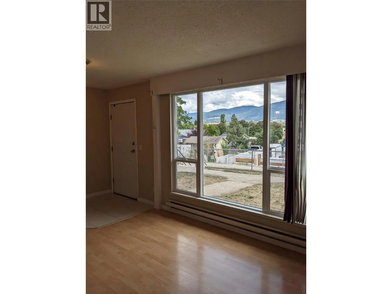 3800 40 Avenue Unit# 15