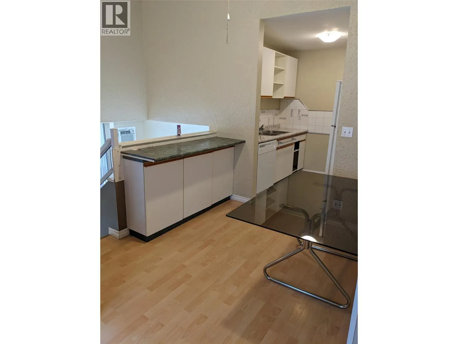 3800 40 Avenue Unit# 15