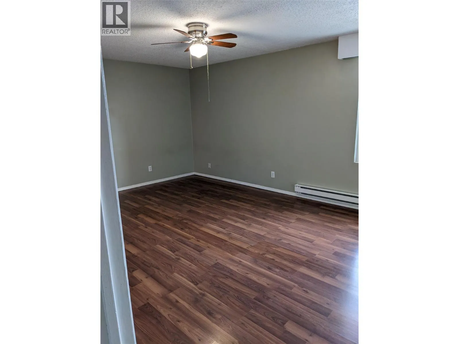 3800 40 Avenue Unit# 15