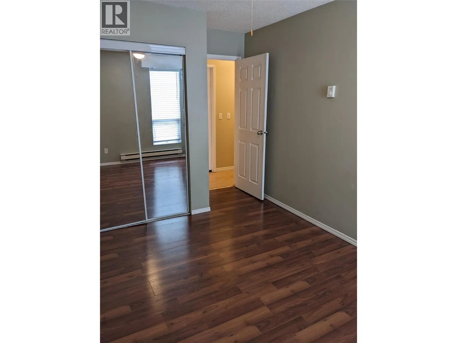 3800 40 Avenue Unit# 15