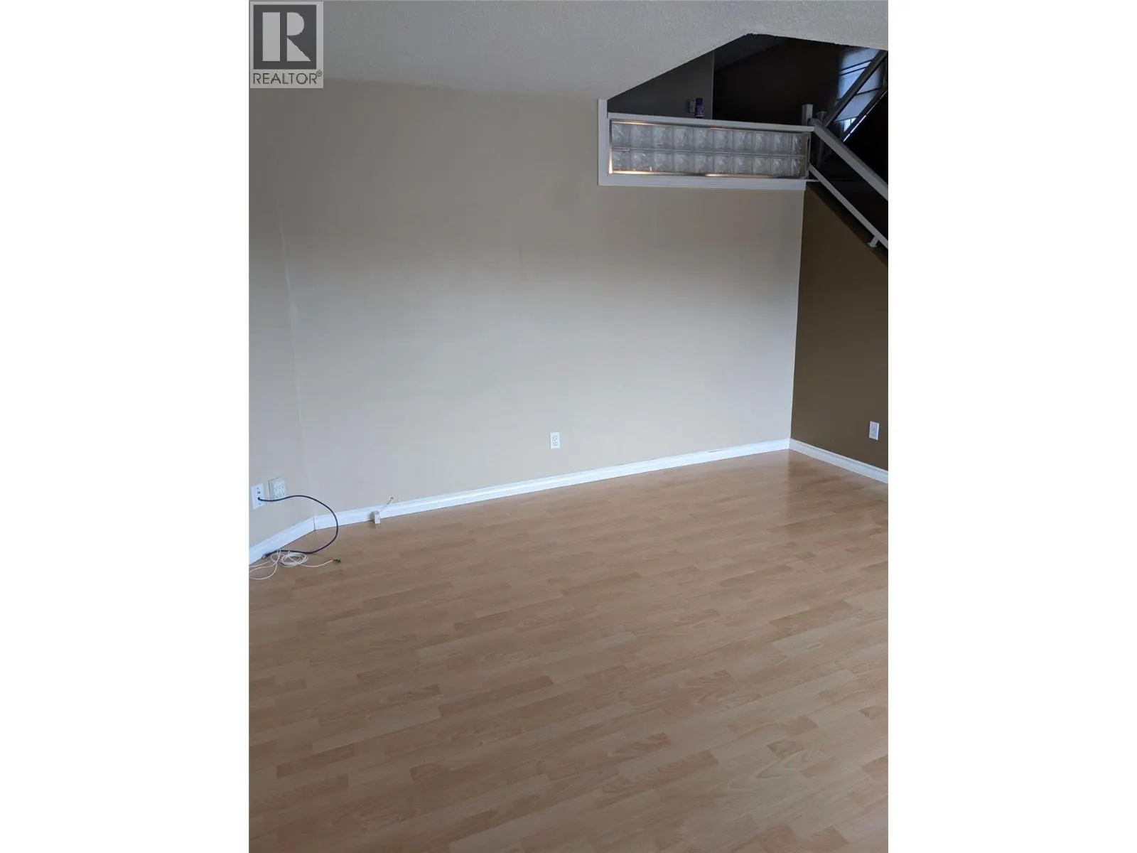 3800 40 Avenue Unit# 15