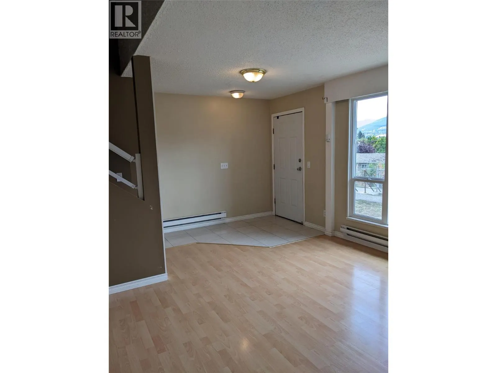 3800 40 Avenue Unit# 15