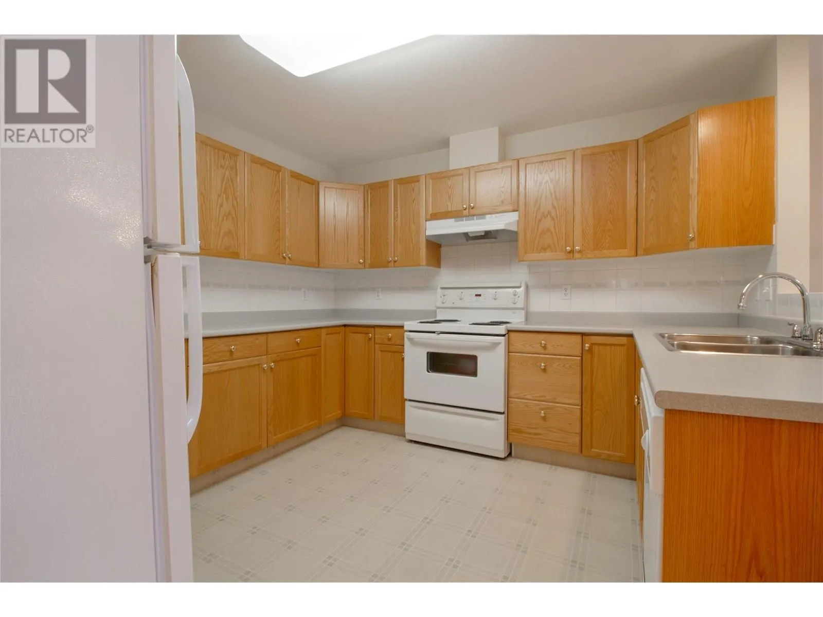 311 Sixth Street E Unit# 206
