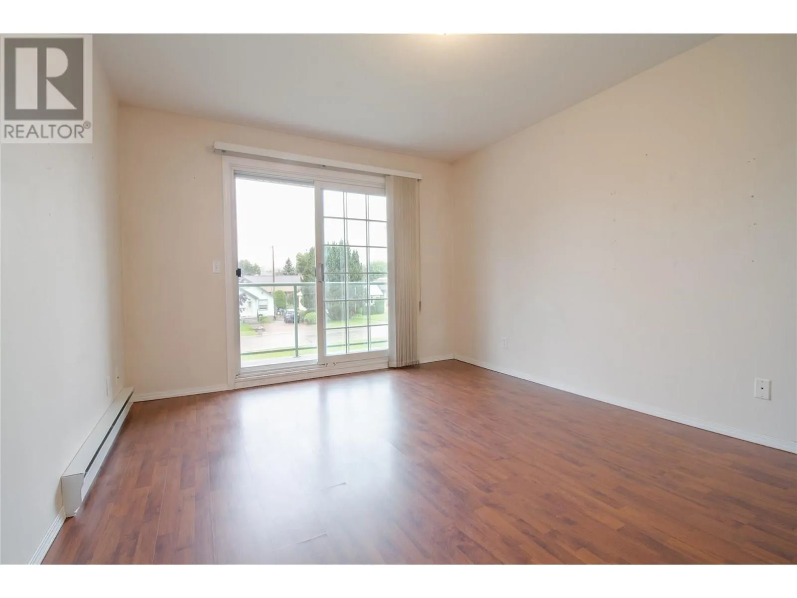 311 Sixth Street E Unit# 206