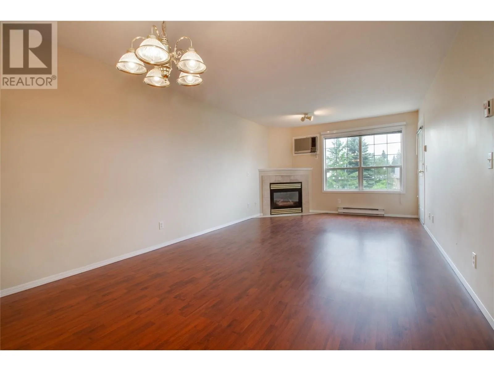 311 Sixth Street E Unit# 206