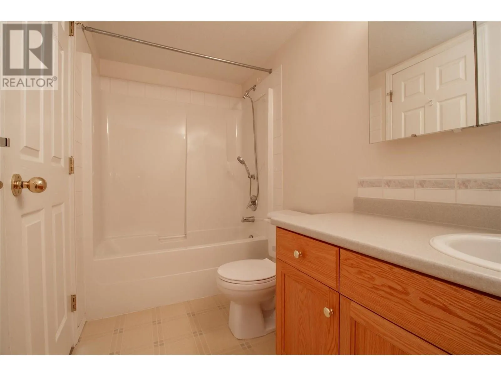 311 Sixth Street E Unit# 206