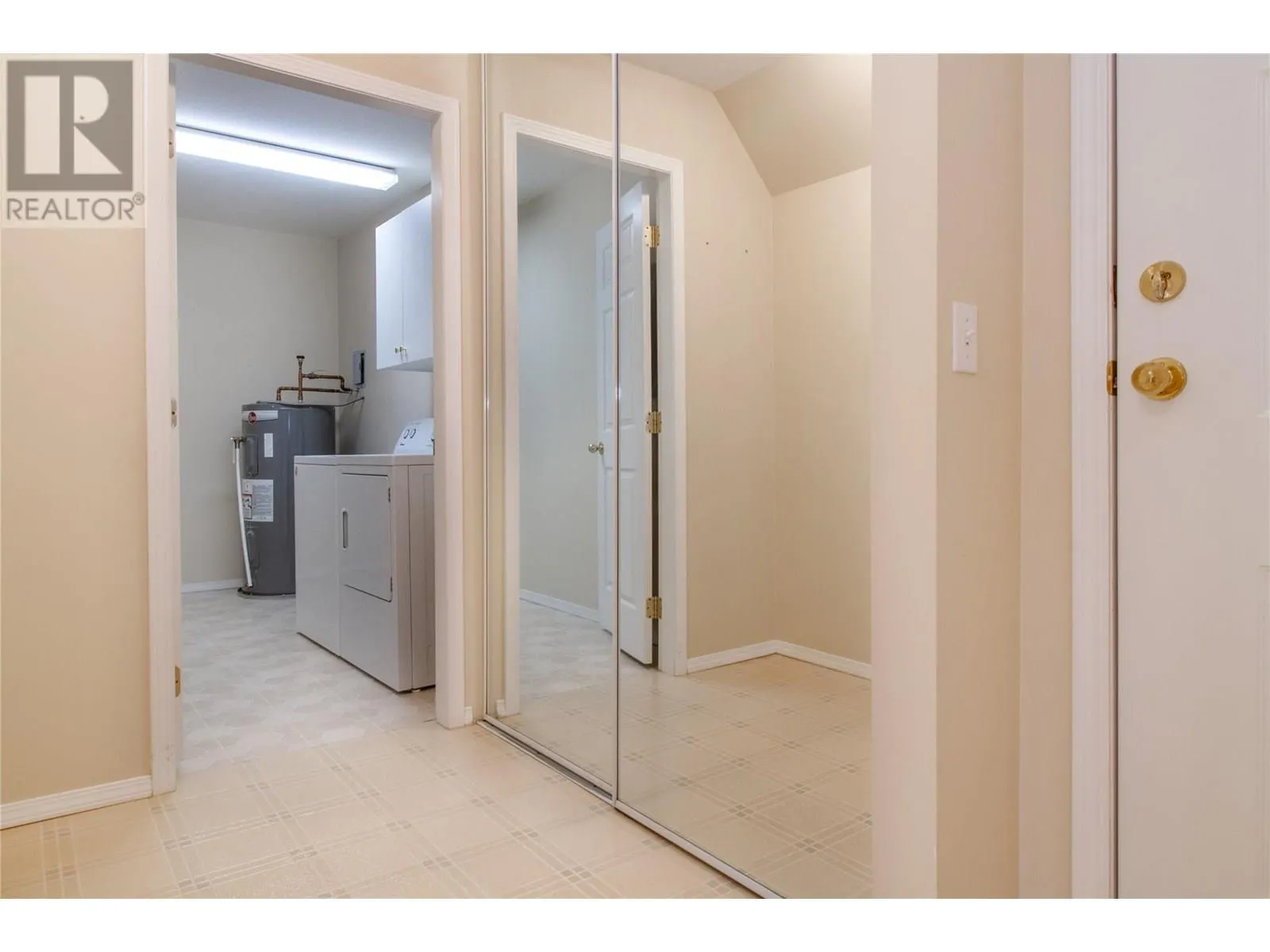 311 Sixth Street E Unit# 206