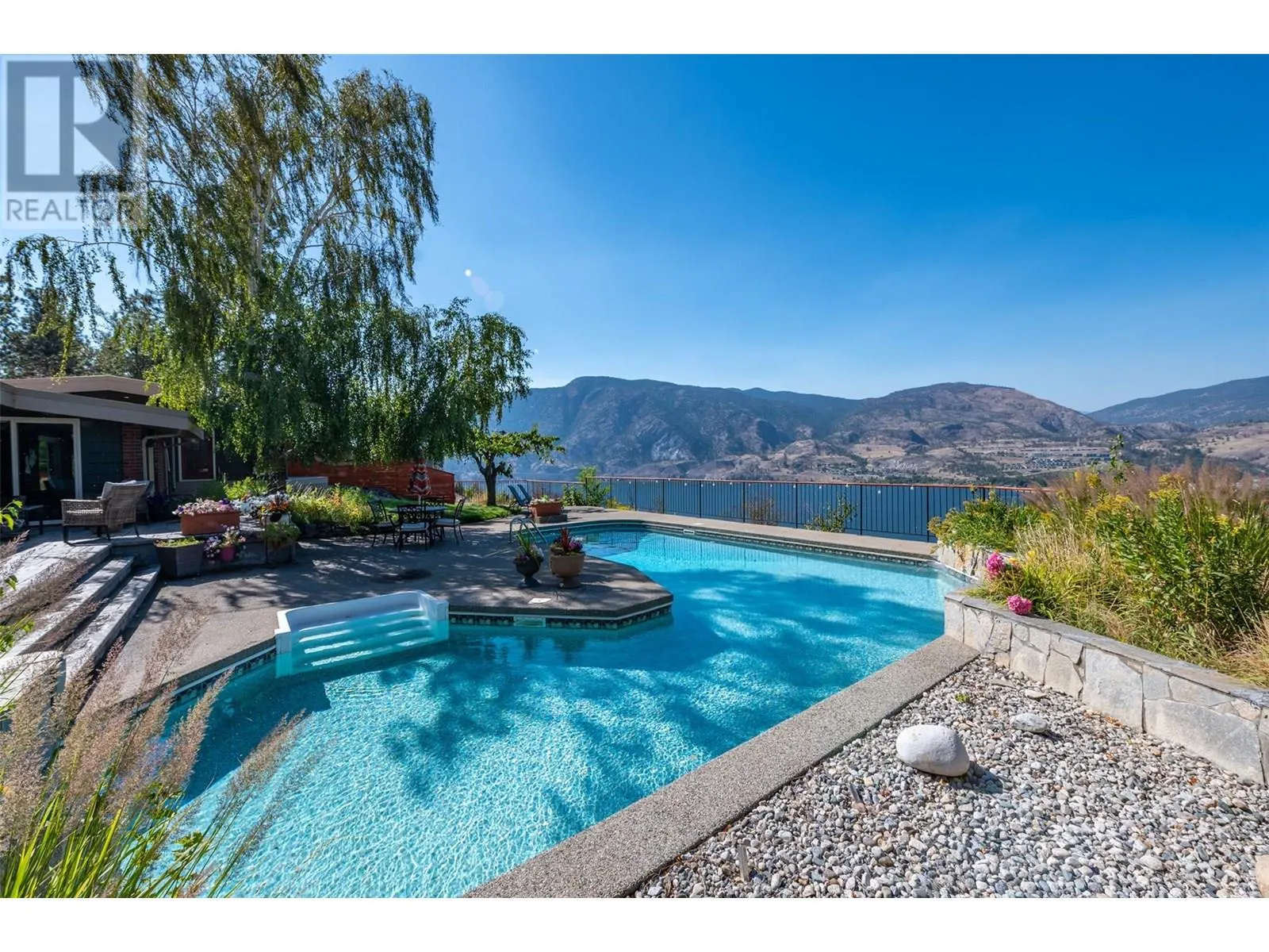 4085 Valleyview Road