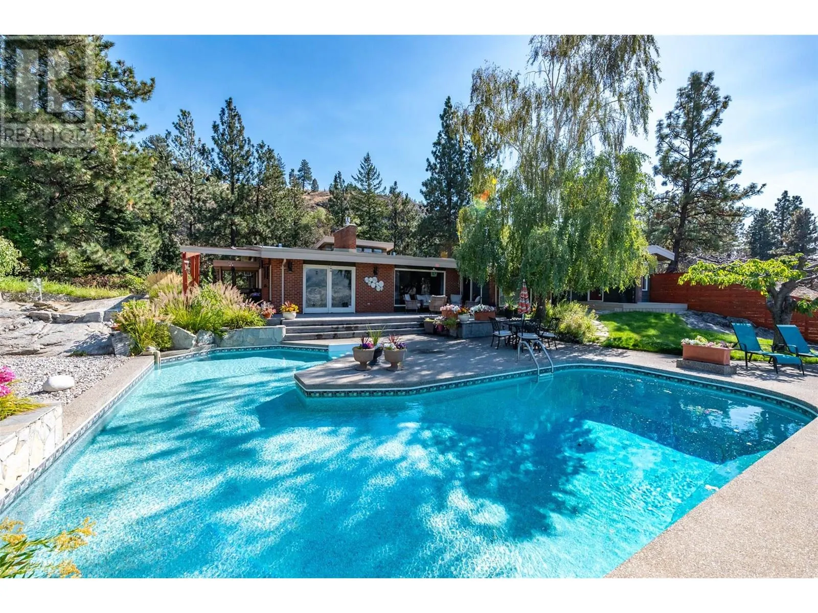 4085 Valleyview Road