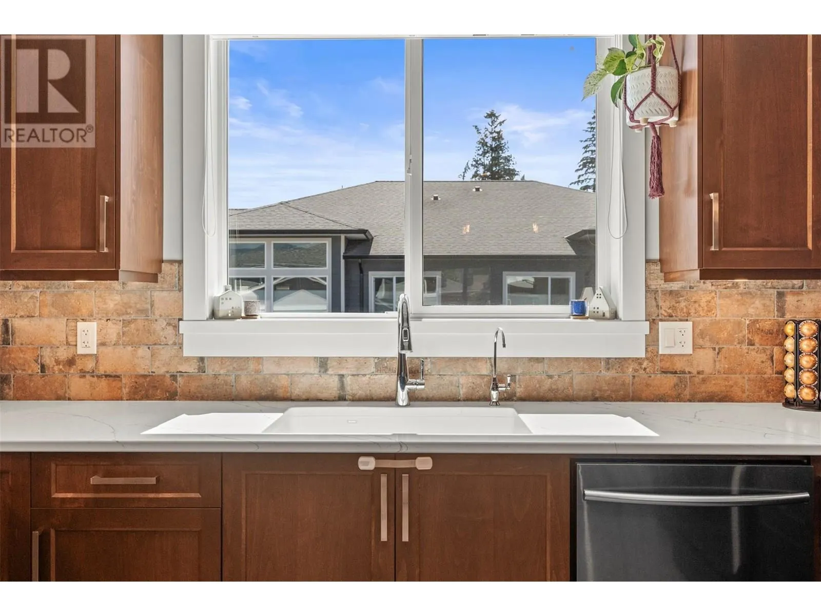 3215 McKechnie Drive