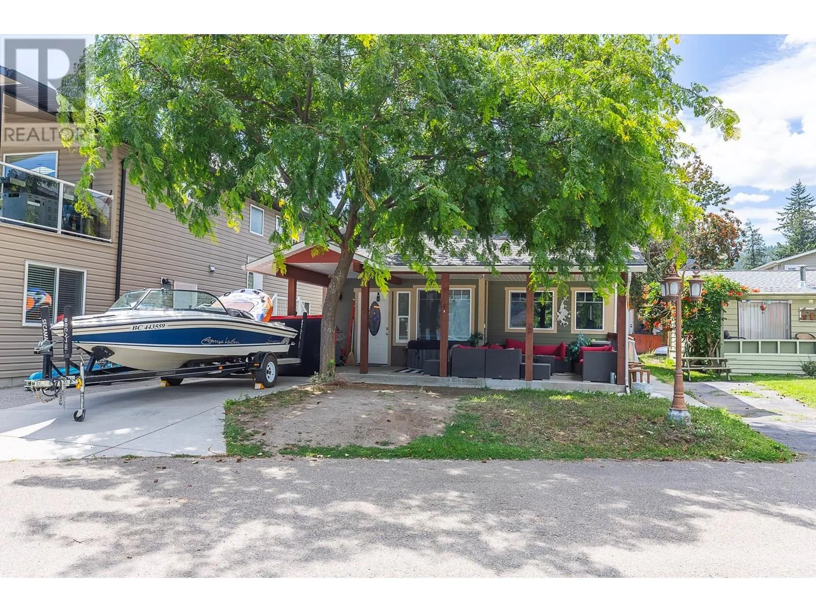 42 Lakeshore Drive
