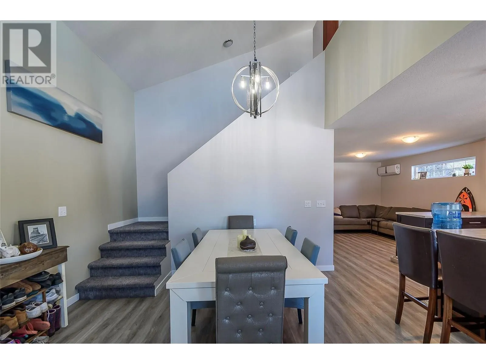 42 Lakeshore Drive