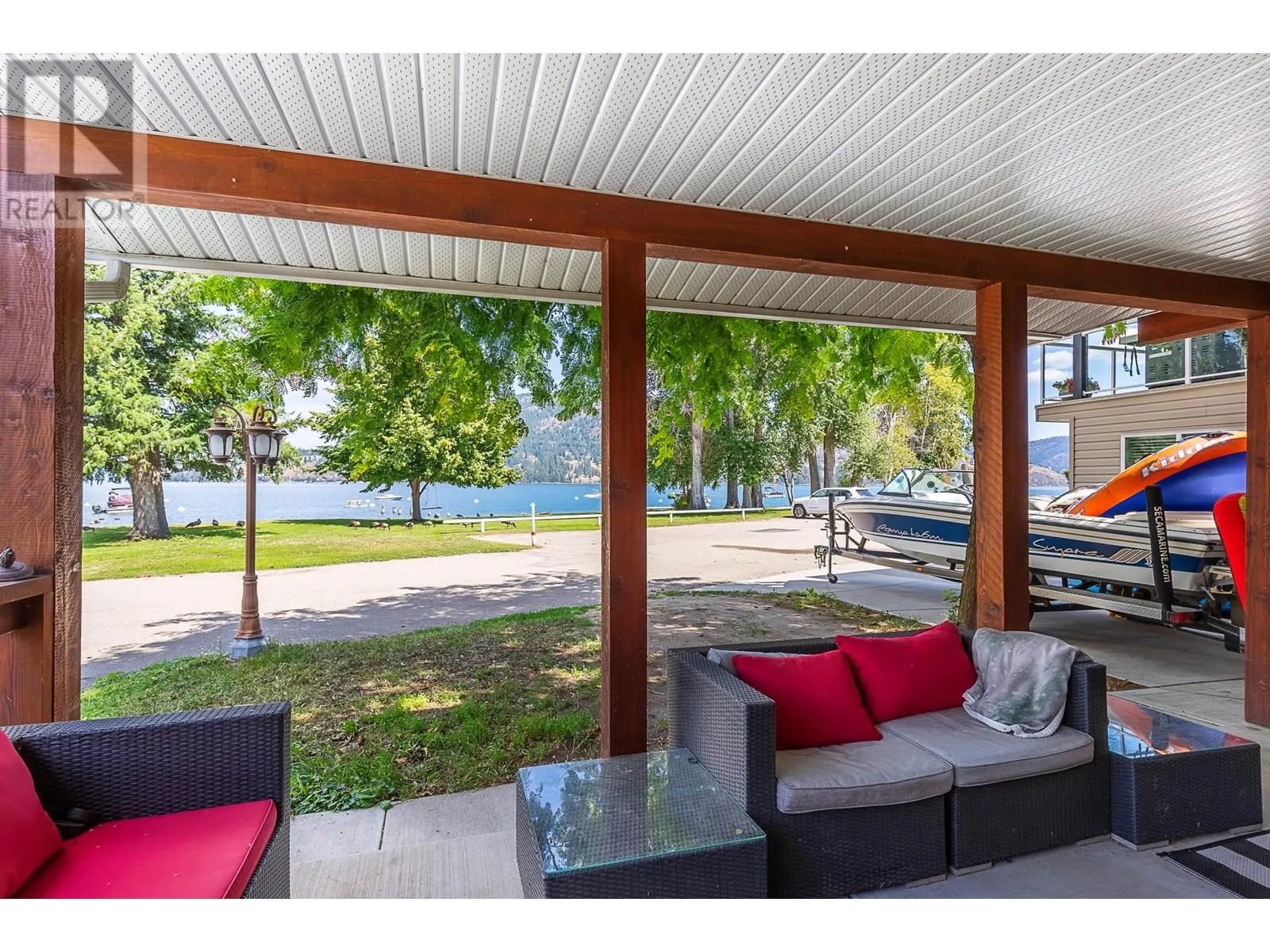 42 Lakeshore Drive