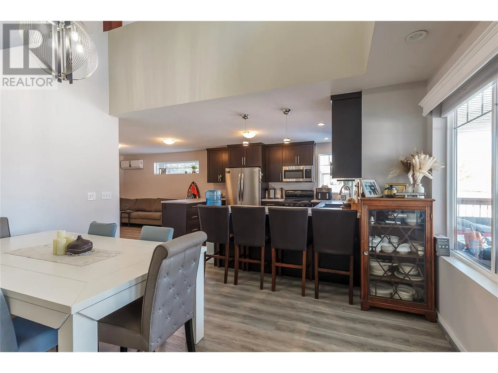 42 Lakeshore Drive