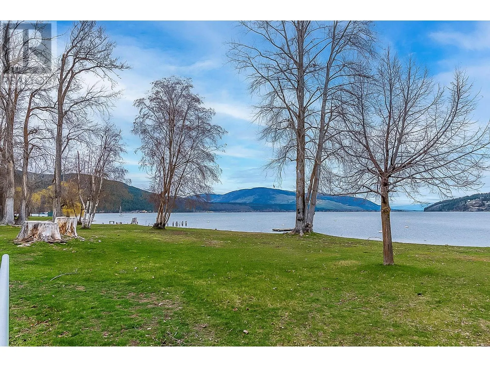 42 Lakeshore Drive