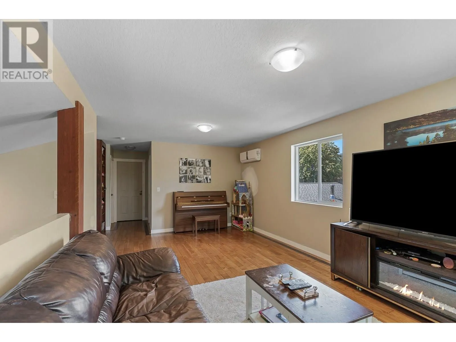 42 Lakeshore Drive