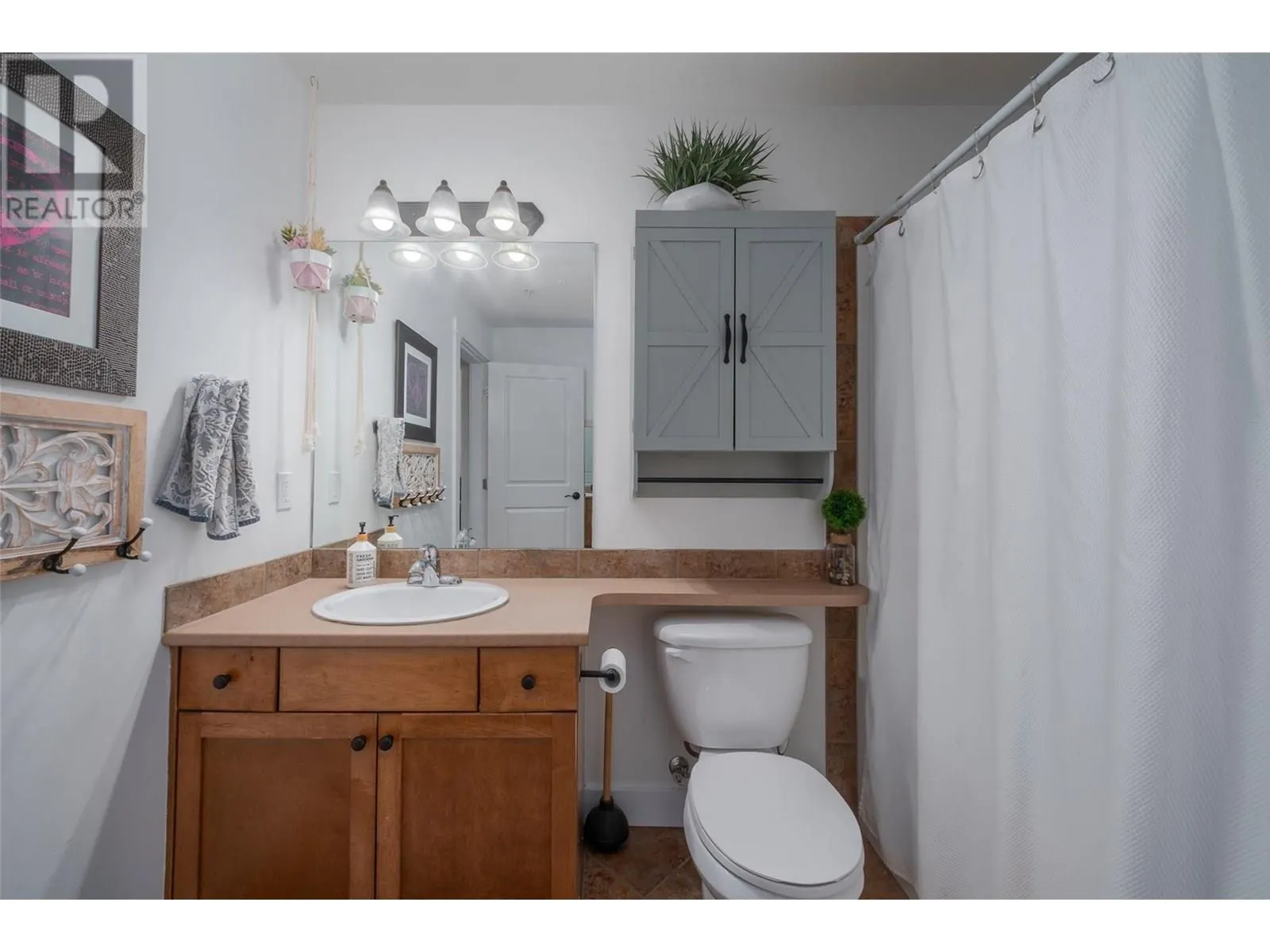 2551 Shoreline Drive Unit# 112