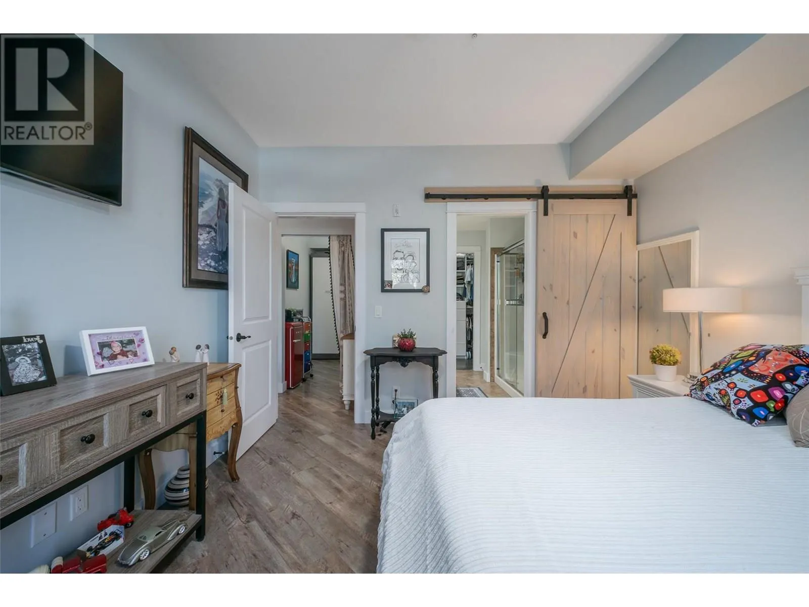 2551 Shoreline Drive Unit# 112