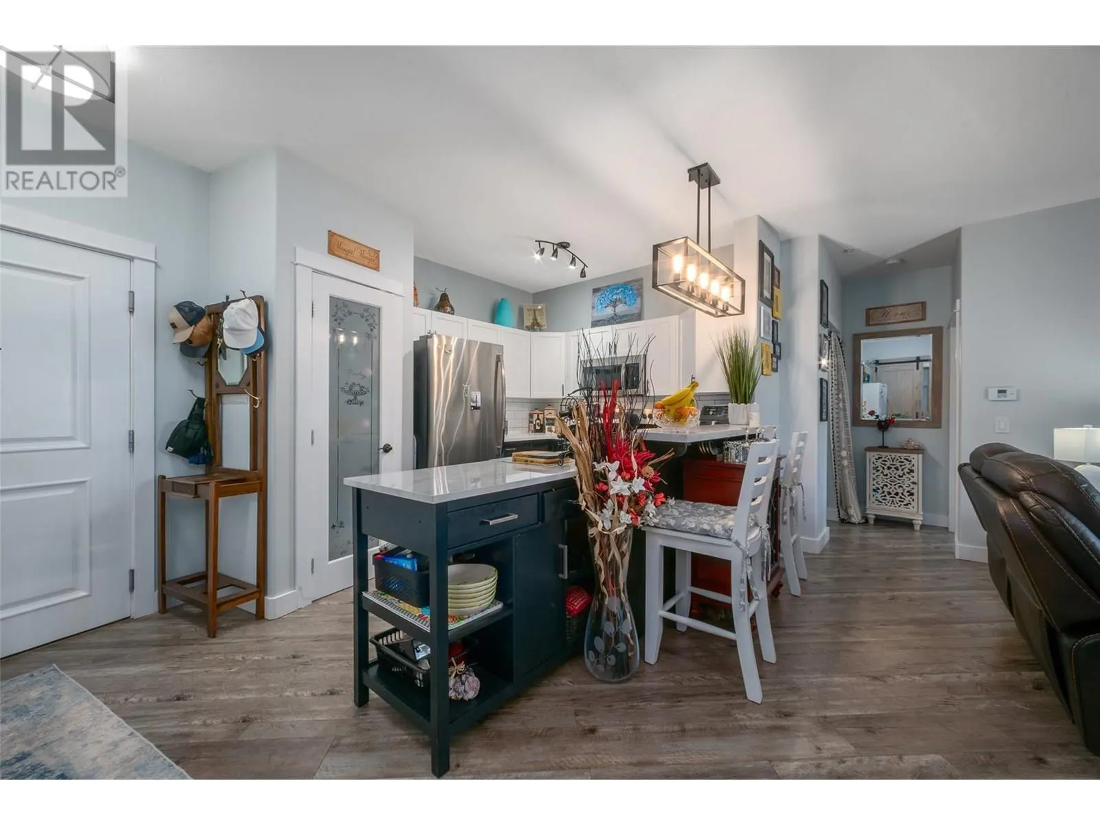 2551 Shoreline Drive Unit# 112