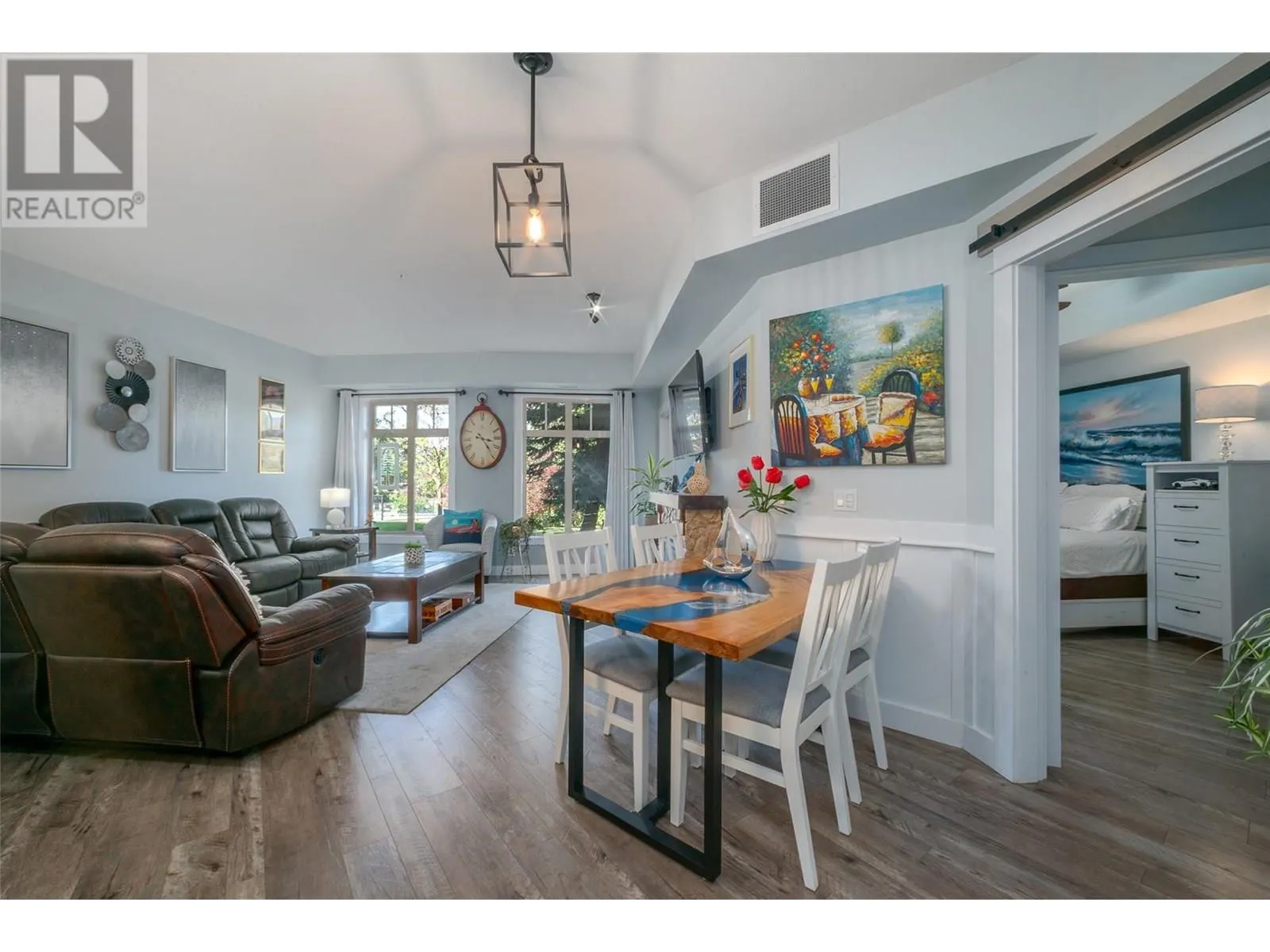 2551 Shoreline Drive Unit# 112