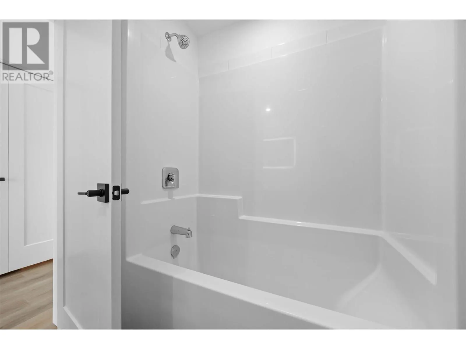 1274 Devonshire Avenue Unit# 411