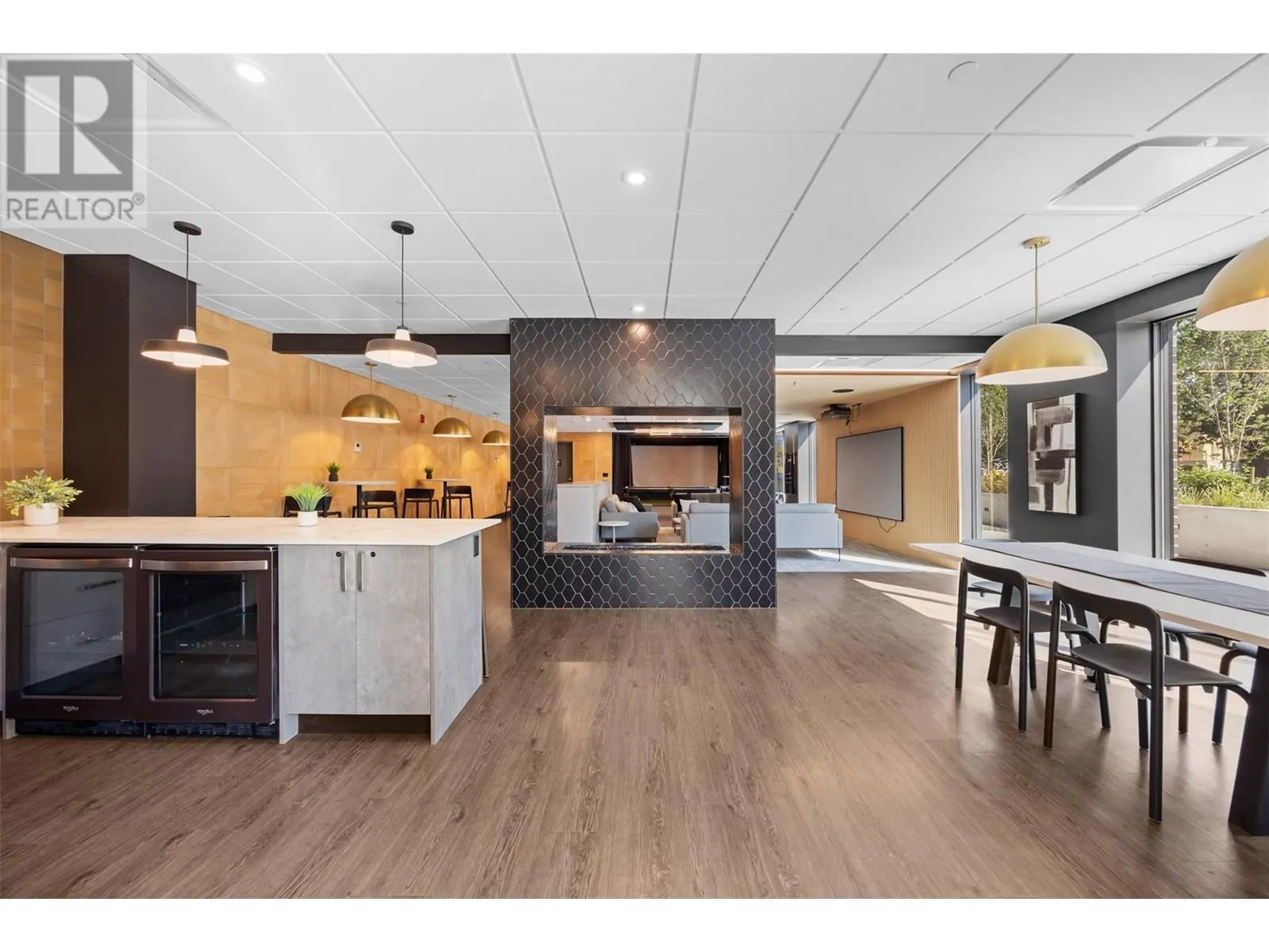 1274 Devonshire Avenue Unit# 411
