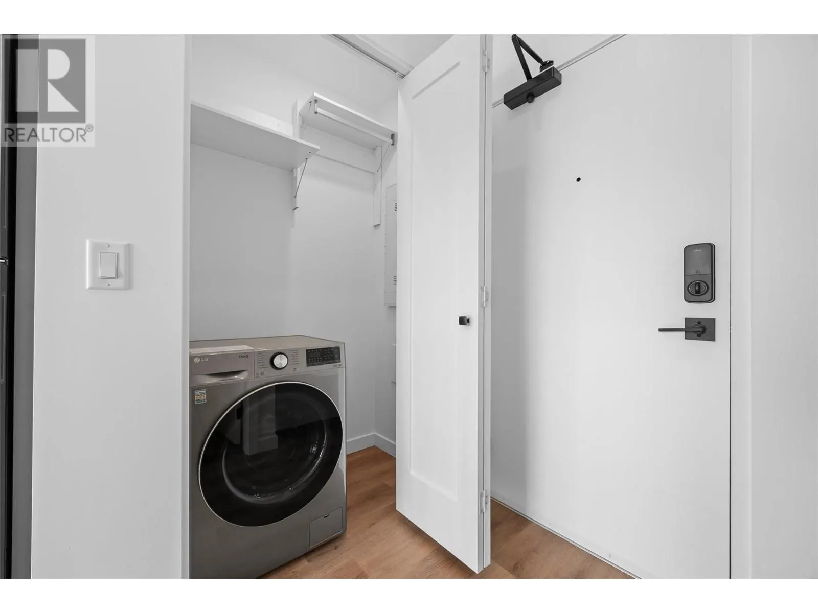 1274 Devonshire Avenue Unit# 411