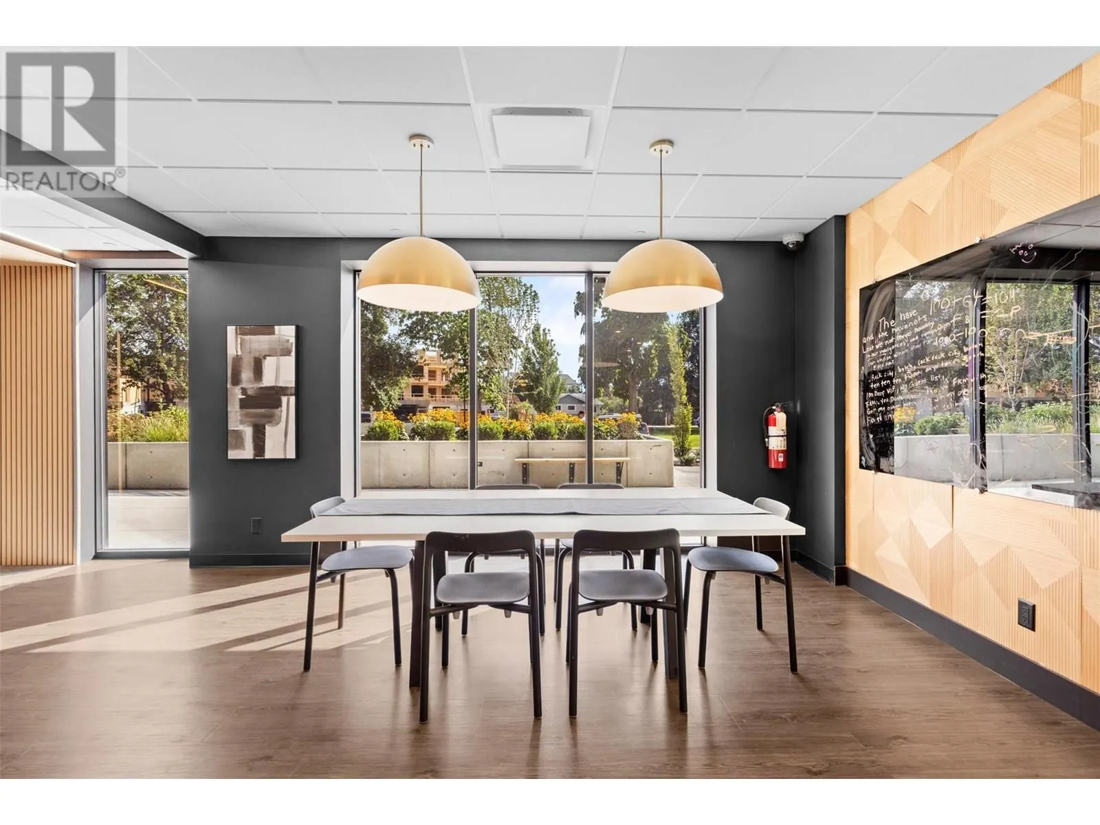 1274 Devonshire Avenue Unit# 411