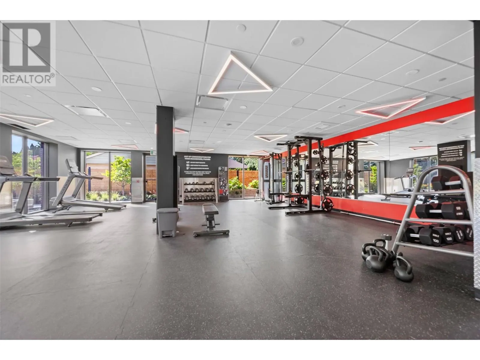 1274 Devonshire Avenue Unit# 411