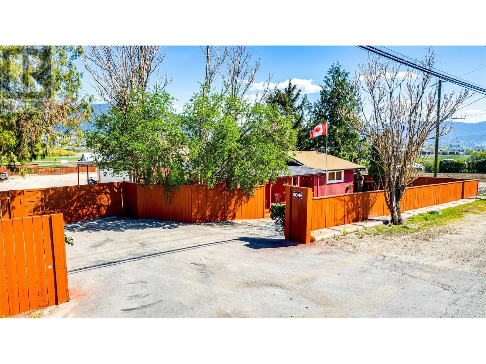 6049 Old Kamloops Road