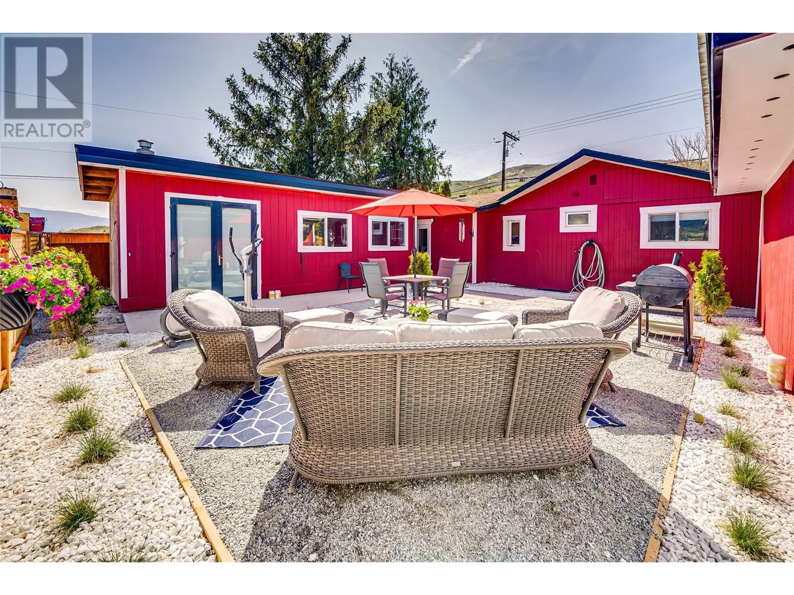 6049 Old Kamloops Road