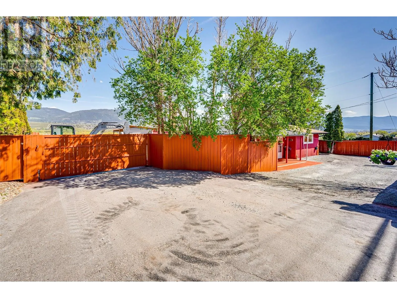 6049 Old Kamloops Road