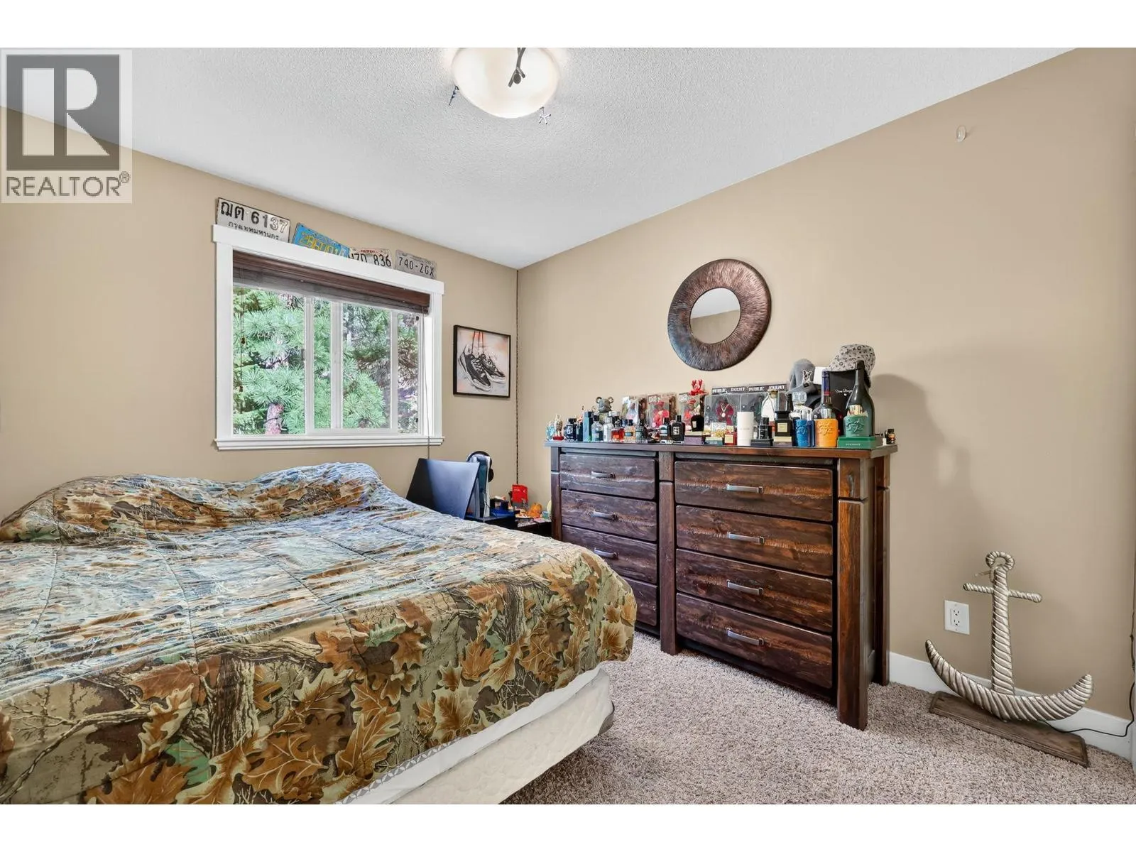 2200 Sunview Drive