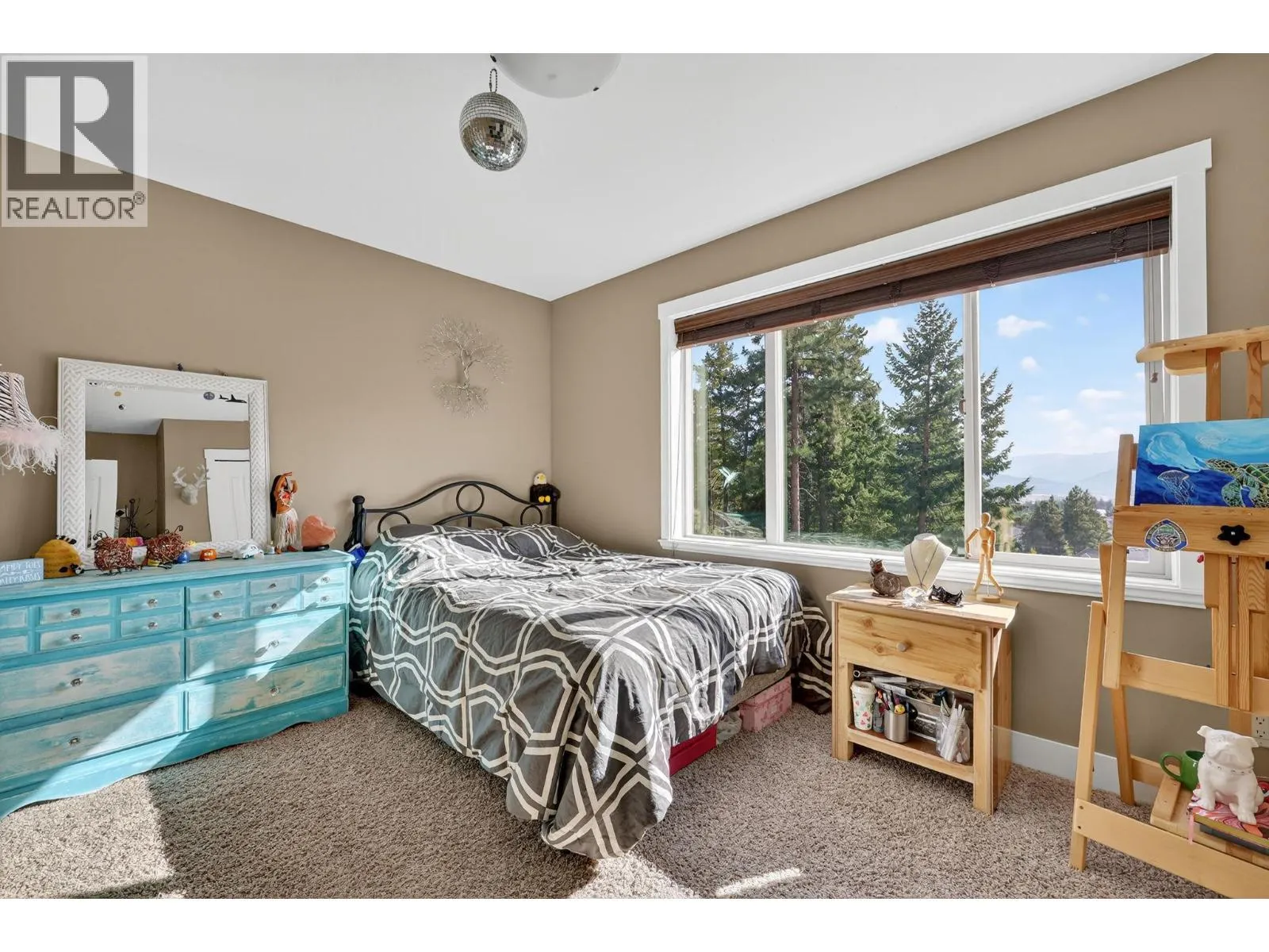 2200 Sunview Drive