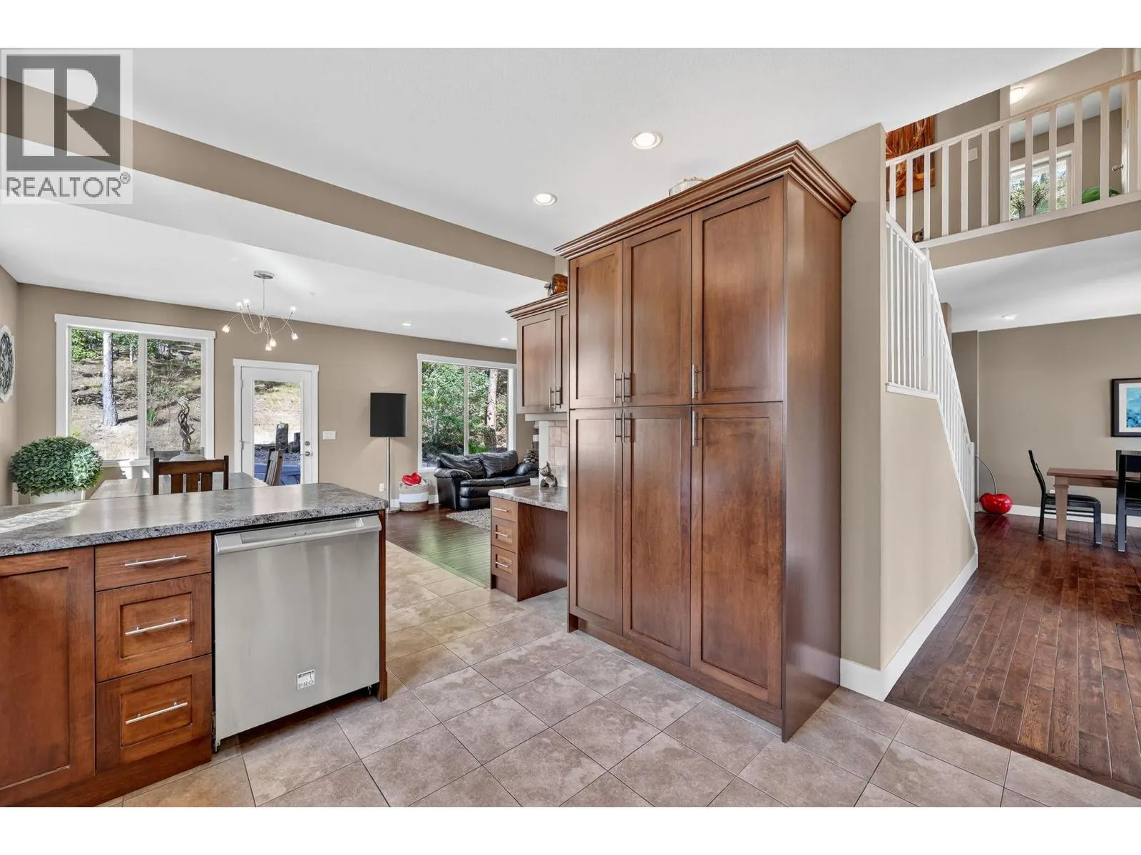 2200 Sunview Drive