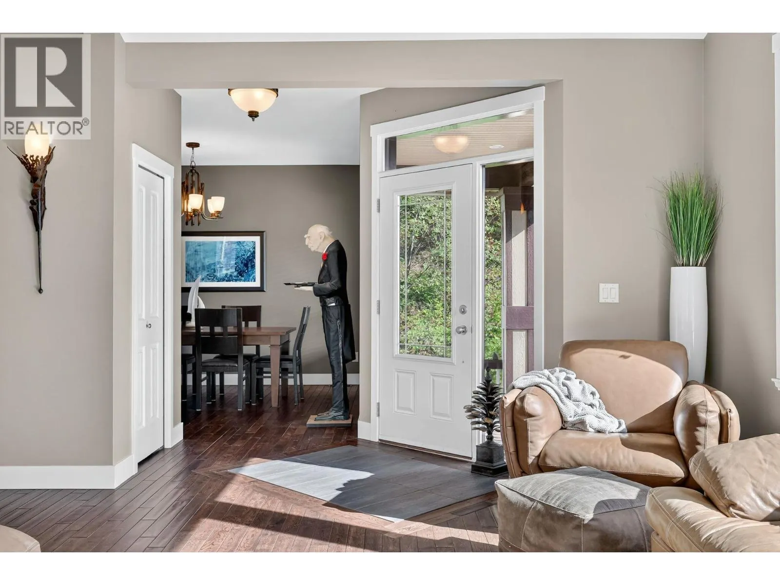 2200 Sunview Drive